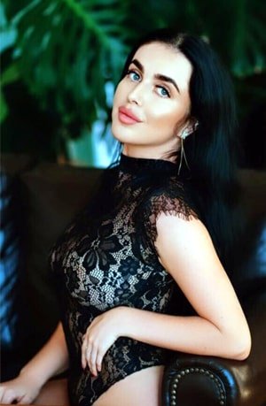 Divya Saksena high profile escort girl